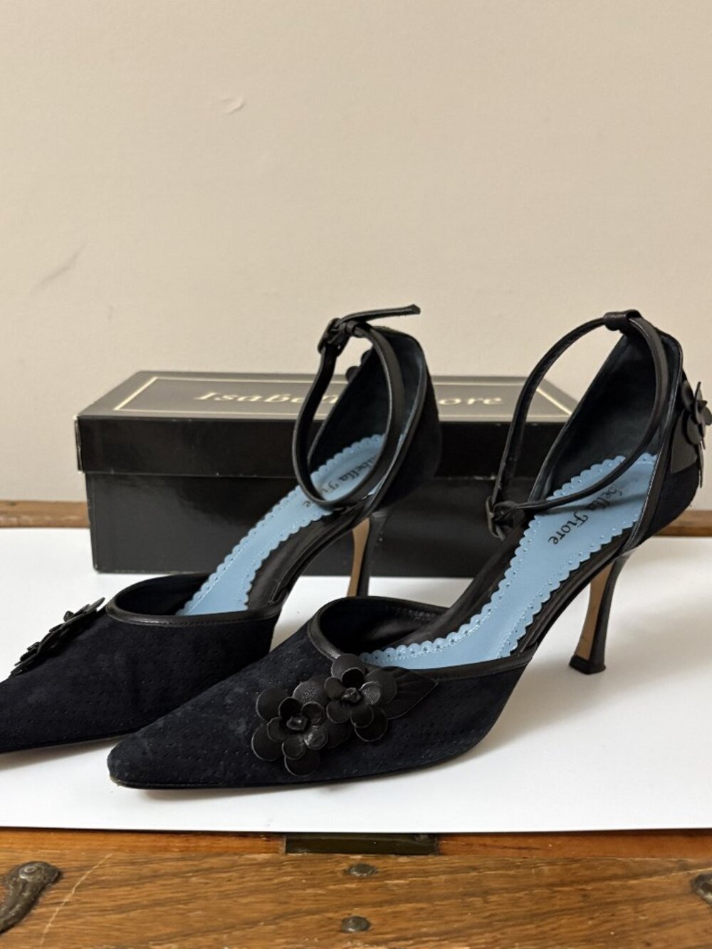 Isabella Fiore Black Suede 3 Inch Heel – Size 8 – Made in Italy